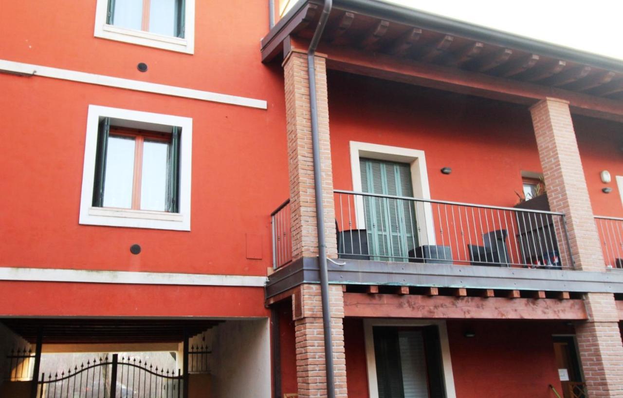 דירות לונאטו Loft Regia Antica מראה חיצוני תמונה